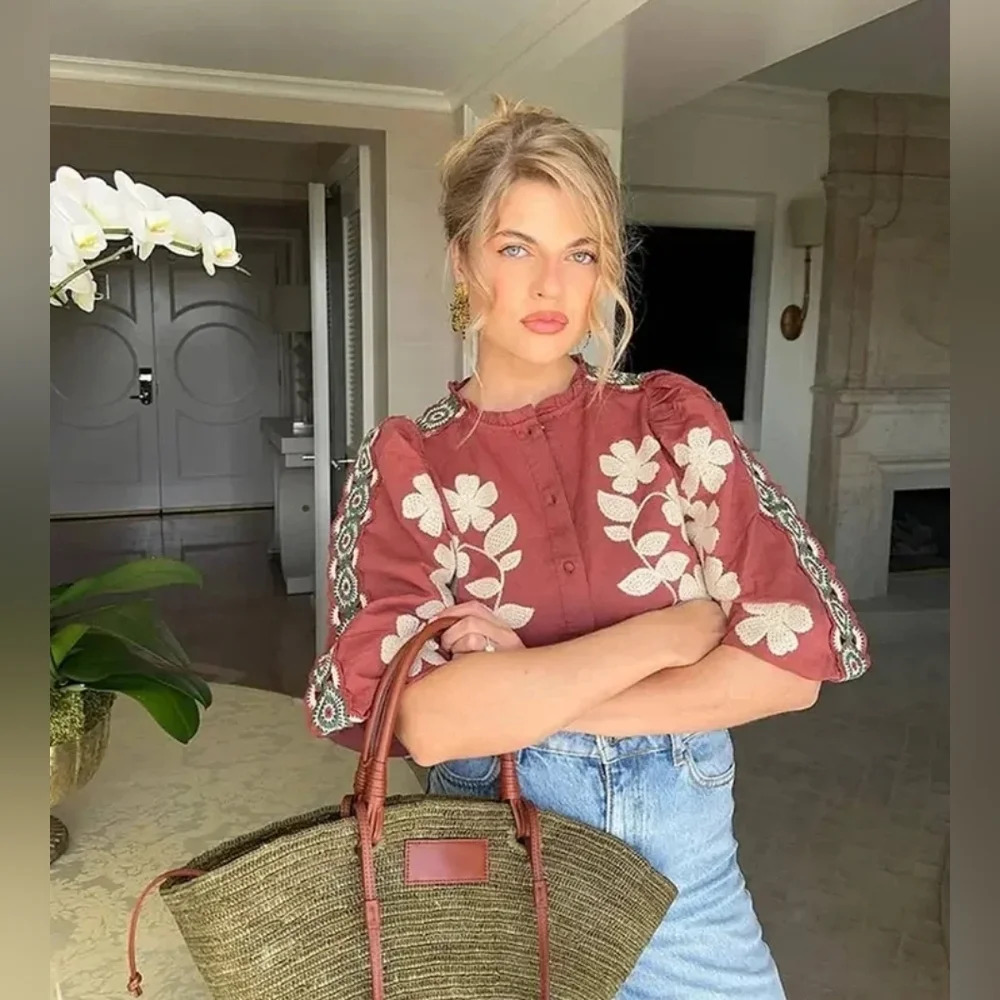 Retro flower embroidery blouse Small - Picture 3 of 10